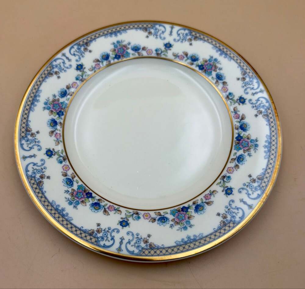 Minton Avonlea Bread & Butter Plate 7” Fine Bone China England Gold Trim
